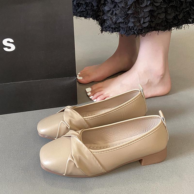 

Ретро коричневые туфли на плоской подошве из маленькой кожи, женские 2025 новые весенне-осенние универсальные туфли Мэри Джейн с круглым носком 40 абрикосовый
