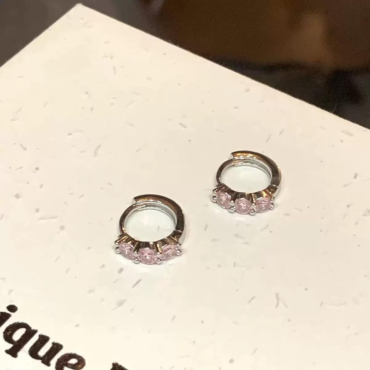 

Красочные цирконы Изысканные серьги-кольца с универсальной застежкой One Size розовый