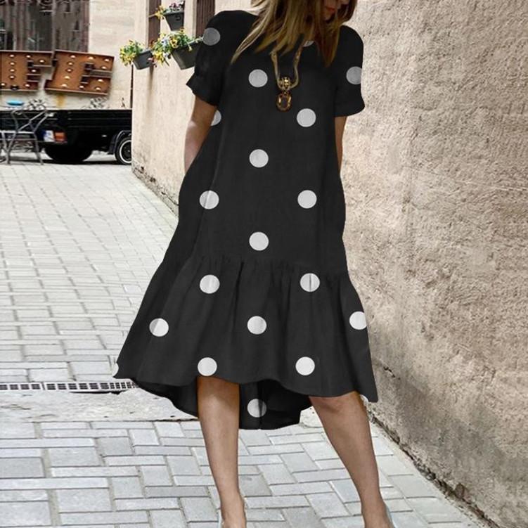 Amazons neues lässiges rundhalsiges kurzärmeliges bedrucktes Kleid mit Tupfen