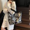 Printed Tote Bag Women's New Fashionable Large-capacity Commuting Shoulder Bag High-end Underarm Bag