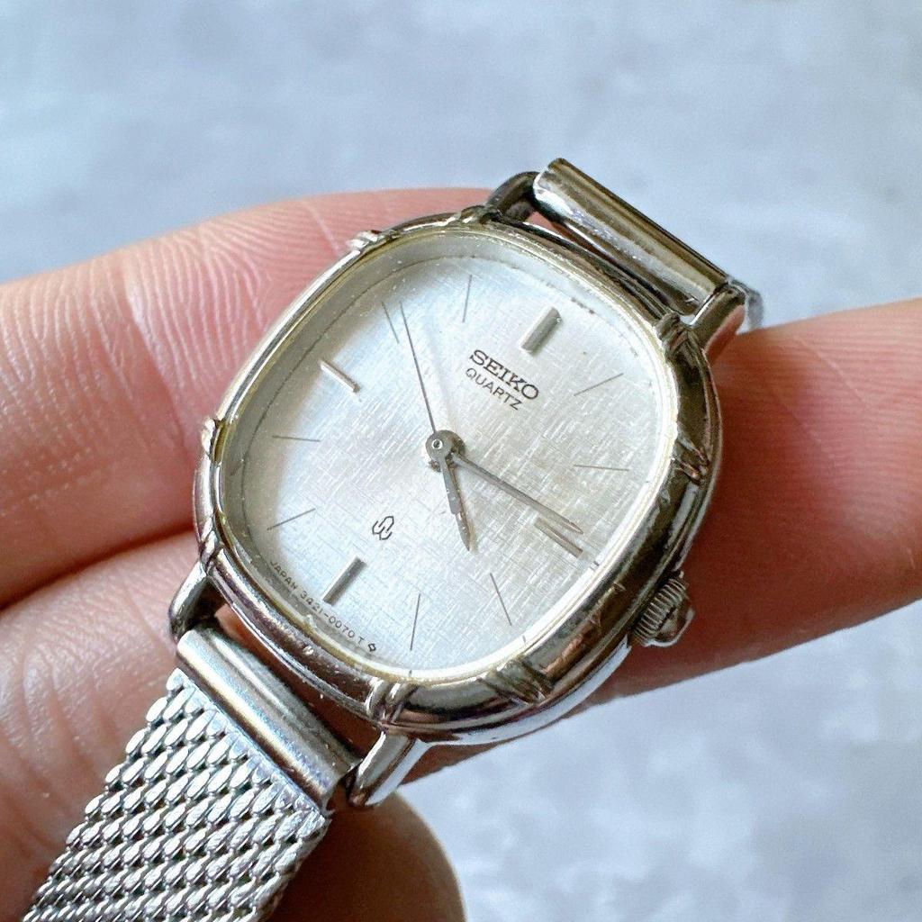 Used SEIKO Seiko 3421-5000 Ladies Watch Quartz Silver Dial Oval Working Vintage