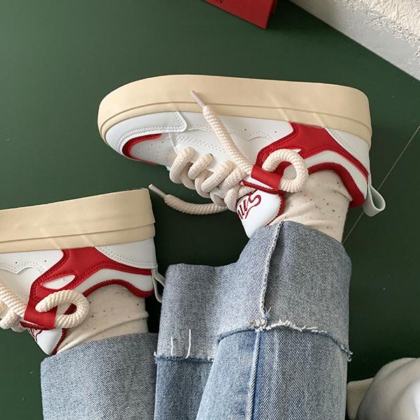 Platformowe trampki damskie buty wiosna jesień kobieta sznurowane mieszkania buty trampki Casual Ladies sportowe buty wulkanizowane damskie