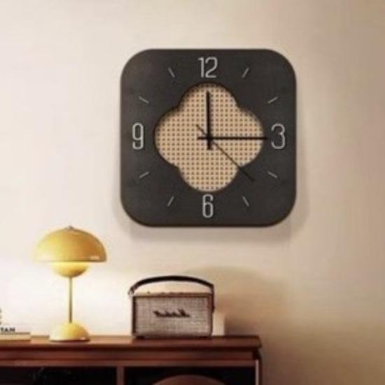 French Mid-century Style Wall Clock, Living Room Clock, High-end Retro Decorative Painting, New Silent Clock, Restaurant Painting