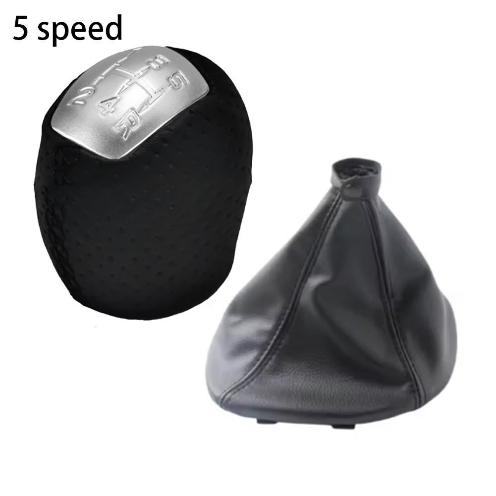 Sleek Black Leather Gear Shift Knob Gaiter Boot Compatible with For IVECO For DAILY V VI Models 2008 2017 Modern Design 5 speed