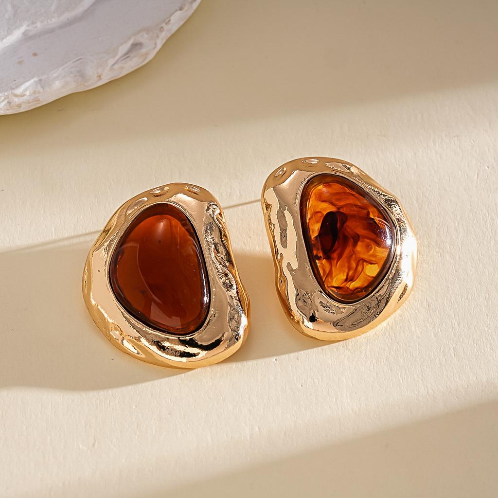European and American silver needle geometric resin acrylic stud earrings summer small fresh earrings light luxury high-end earrings women