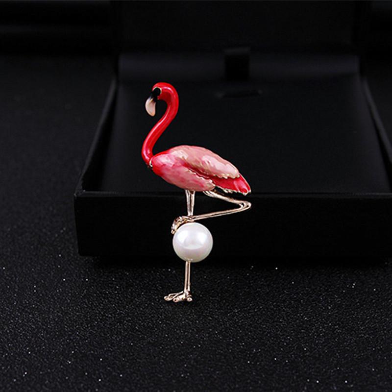 Vibrant Enamel 3D Flamingo Brooch with Pearl Lapel Pin Corsage