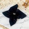 Elegant Velvet Black Square Hair Tie Scrunchie - High-End, Versatile Autumn/Winter Accessory