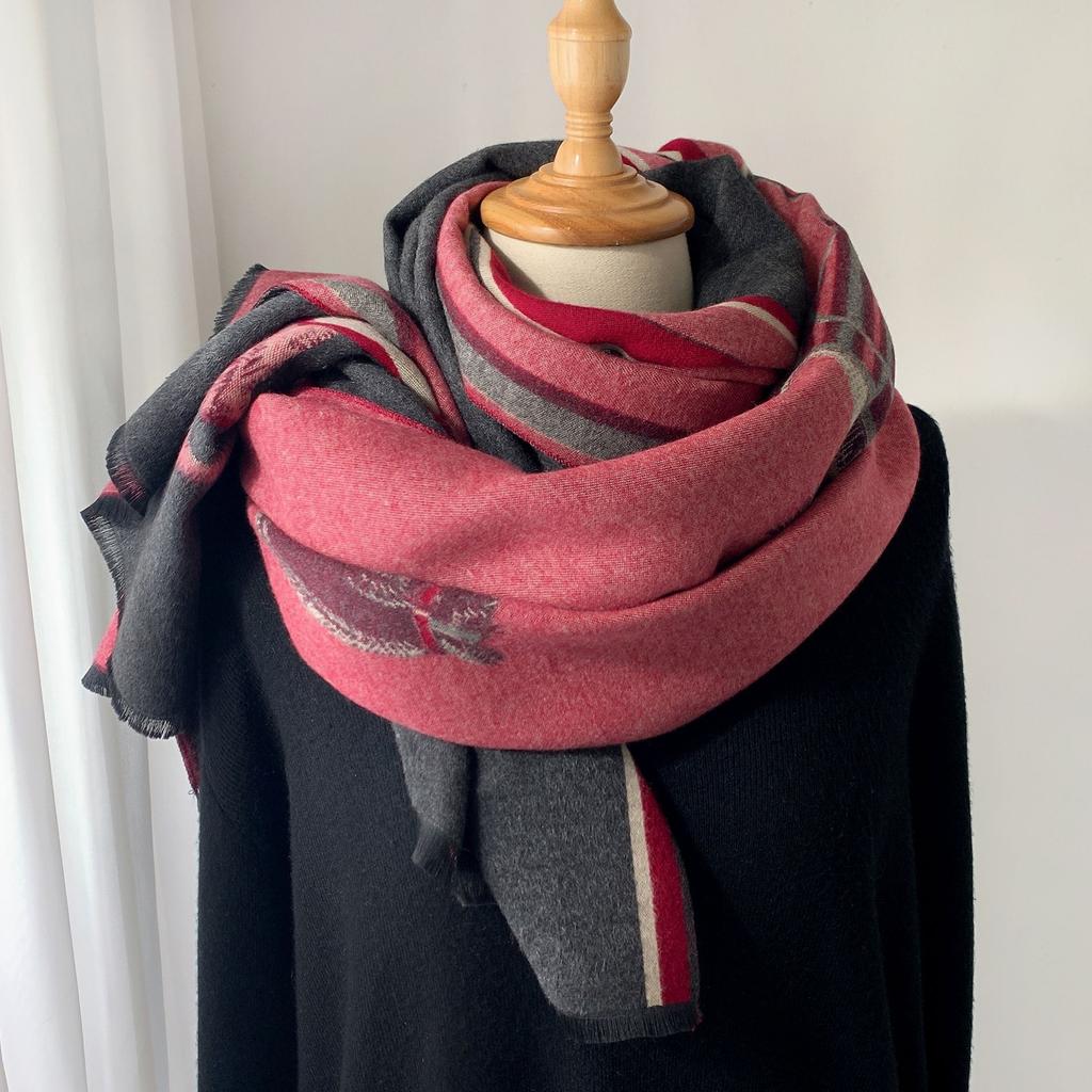 Warm Scarf Imitation Cashmere Women Thickened Decorative Shawl Retro Horse Fringed Blanket Silk Scarf Retro Style