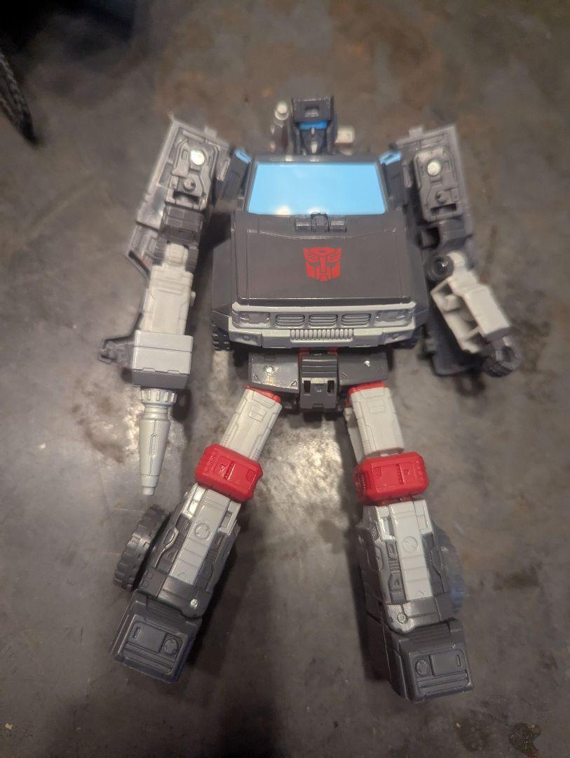 

[USED] Transformers Trailbreaker Autobot Stand United (single item)