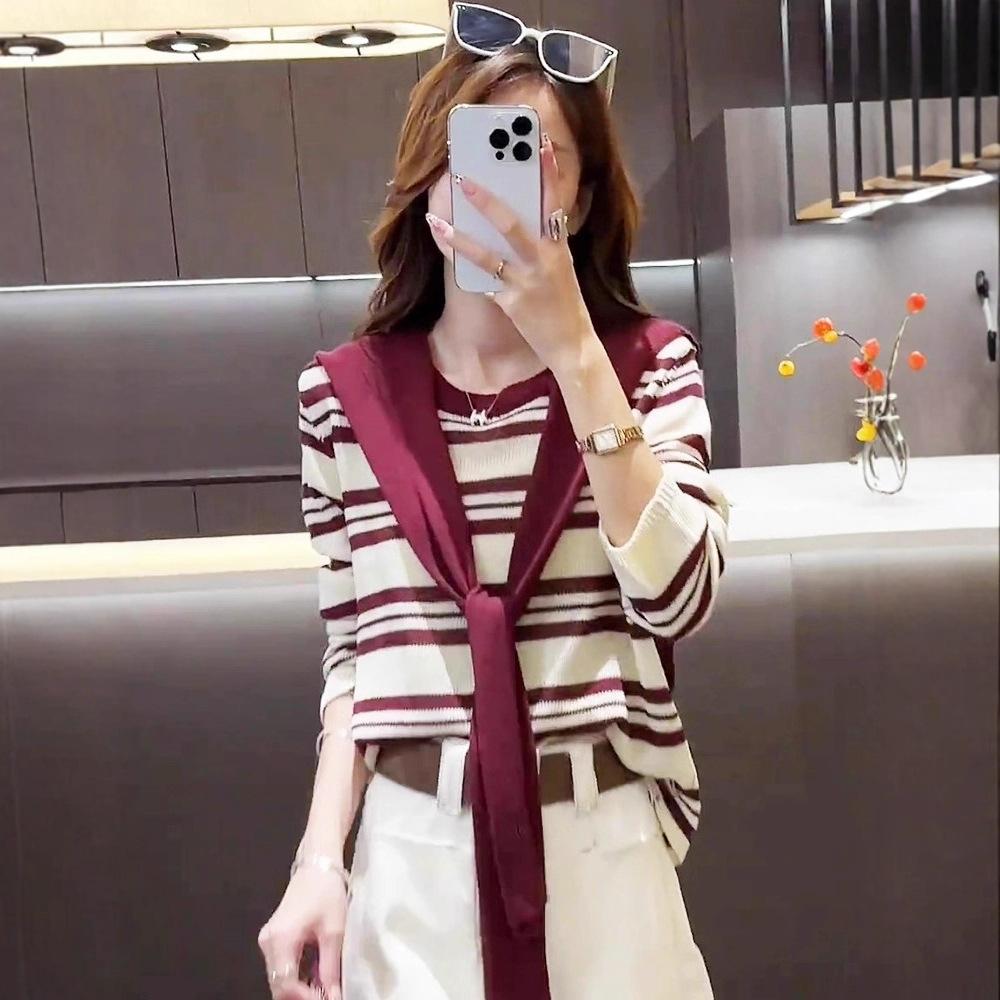 

Autumn striped crew neck shawl fake two-piece knitted sweater women s new versatile loose lazy autumn top average size
