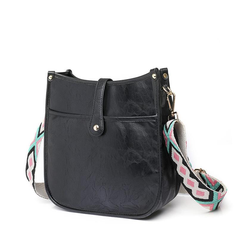 

Сумка-тоут большой вместимости для женщин, повседневная женская, нишевая европейская и американская ретро PU сумка на плечо для девушек чёрный