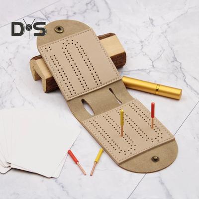 Portable Cribbage Board Set Faux Leather Travel Crib Board Game Set with 4 Metal Cribbage Board Pegs And Storage Slot for Cribbage Enthusiasts