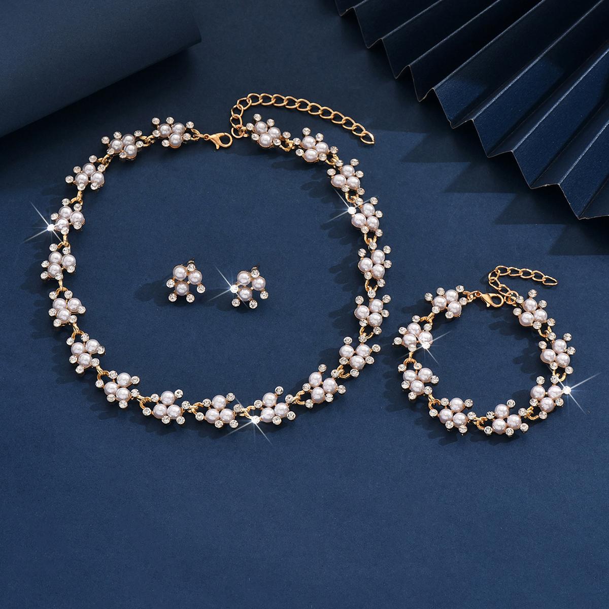 

4PC Women s Fashion Imitation Pearl Necklace Earrings Bracelet Jewelry Set Suitable for Wedding, Party, Festival Gifts-8532