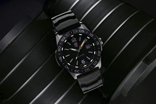 Liberta Luminox SEA PACIFIC DIVER 3120 SERIES 3121 Men's Black Diving Watch