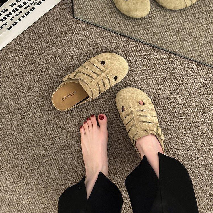 Breathable hollow soft bottom Boken baotou half slippers women's outer wear pig cage 2025 spring new retro ugly Boken tide