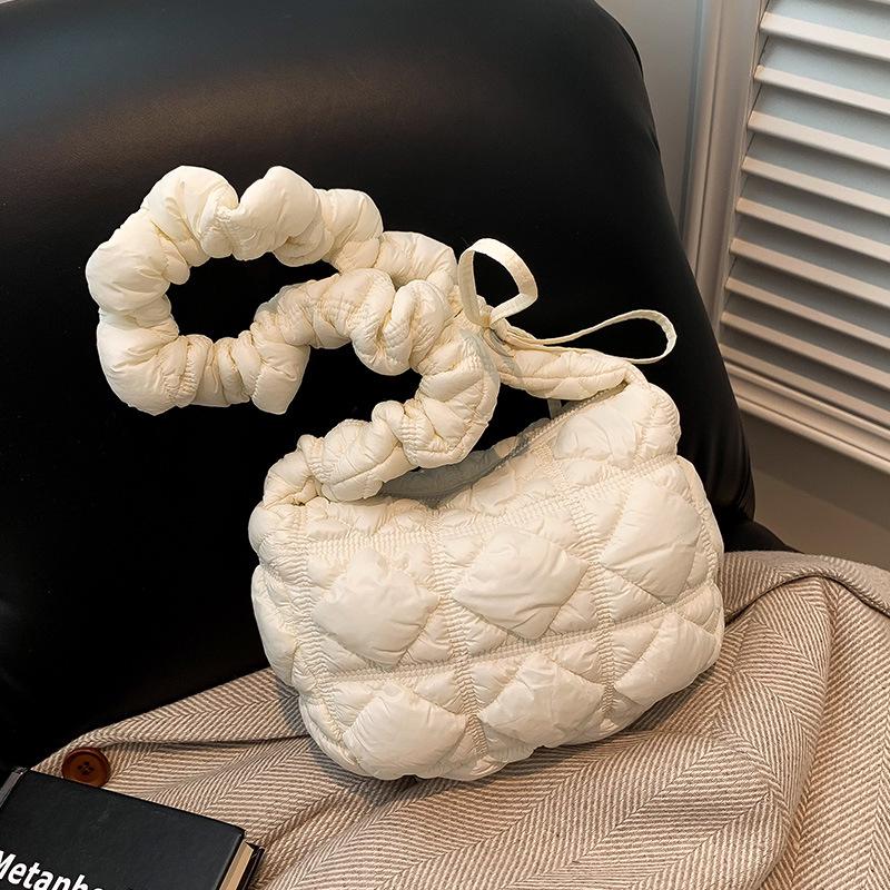 

Korea Niche Cloud Crossbody: 2024 Women s Puff Pleated Dumpling Bag