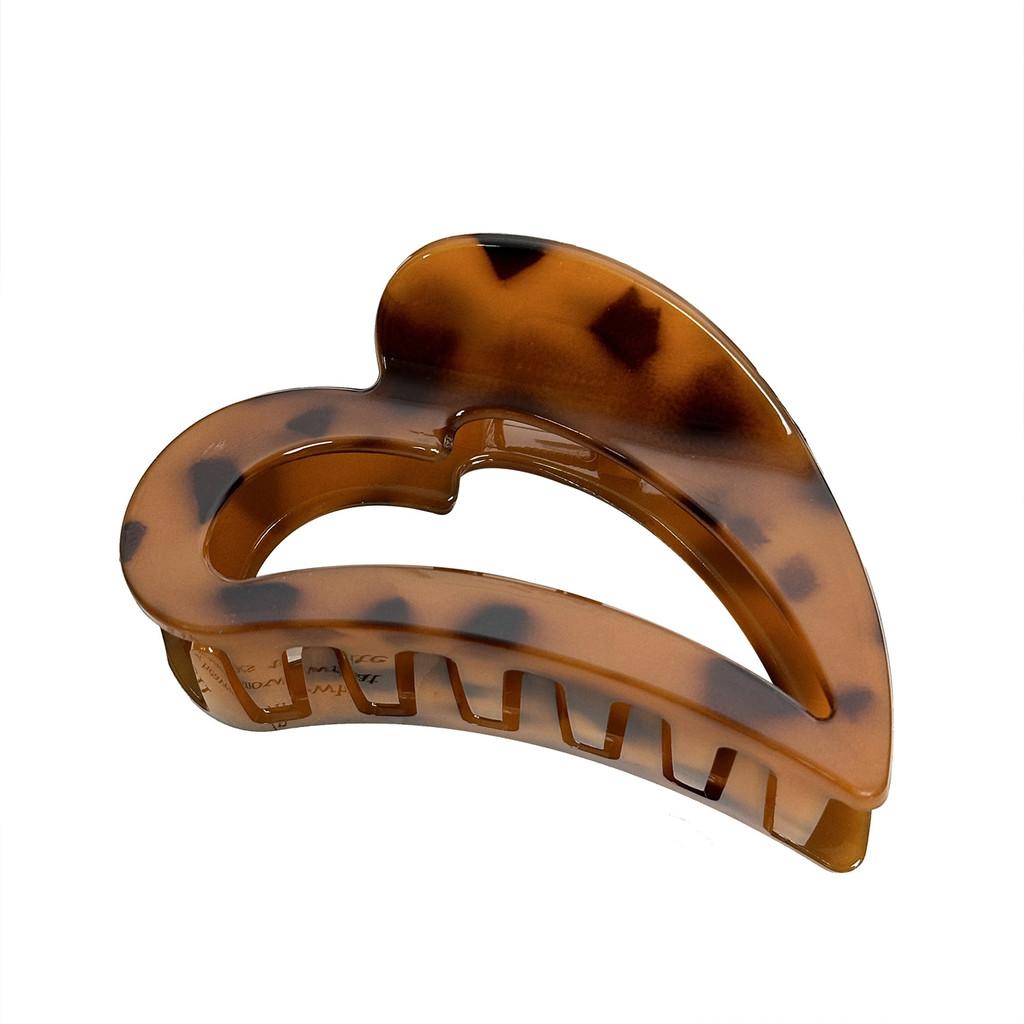 Sophisticated Hair Resin Clips With Heart Design Ideal For Everyday Wear And Events Special