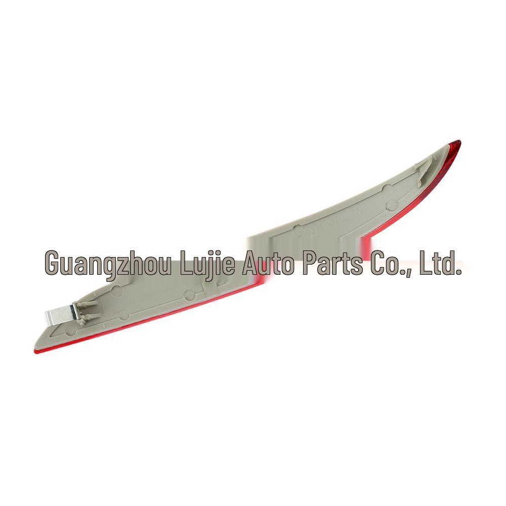 Rear Bumper Reflector for BMW E60 2008-2010 (Part #63147183913/63147183914)