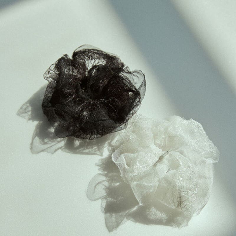 Elizabeth Moments Wild Lace Scrunchie
