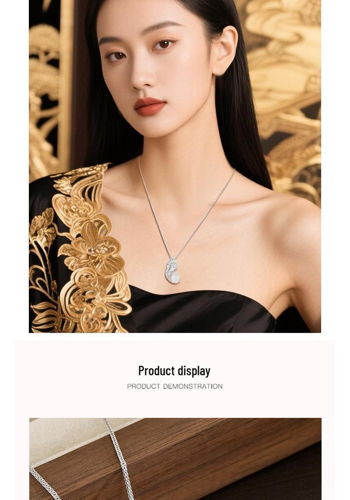 Ice-Clear Diamond Feather Pendant Necklace - Elegant Chinese Style Clavicle Chain Jewelry Gift