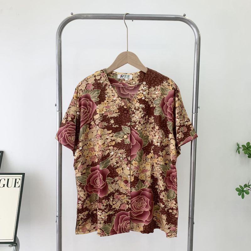 

Summer Middle-Aged and Elderly Shirt Loose Large Size Mom s Clothing Ice Silk Cardigan Special Offer Ladies Top Shirt Red XL