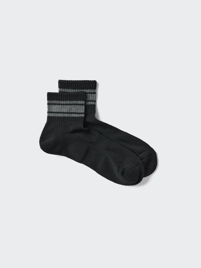 Uniqlo Sports Half Socks  File Line 