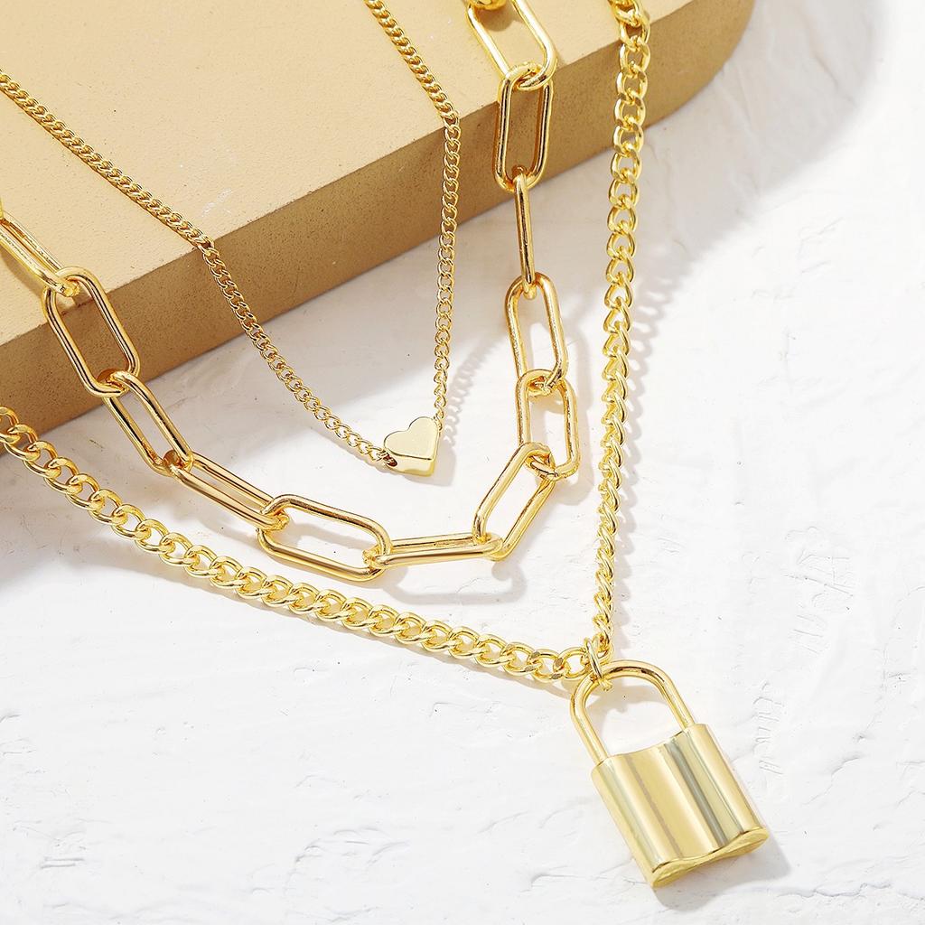 Necklace for Women Necklace Pendant Heart Shaped Necklace Collarbone Chain Chilled Necklace Female Ins Wind Beautiful Elegant Necklace for Her