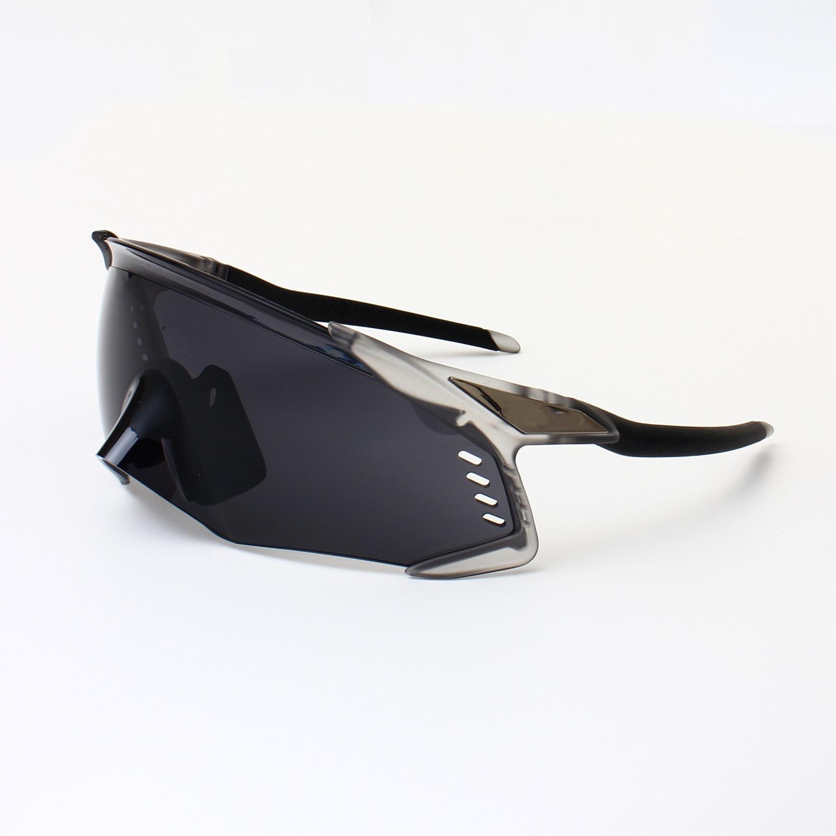 2026 Road Cycling Outdoor Sports Skiing Hiking Mountain Climbing Sunglasses Men s and Women s Vintage Windproof Sand Sunglasses