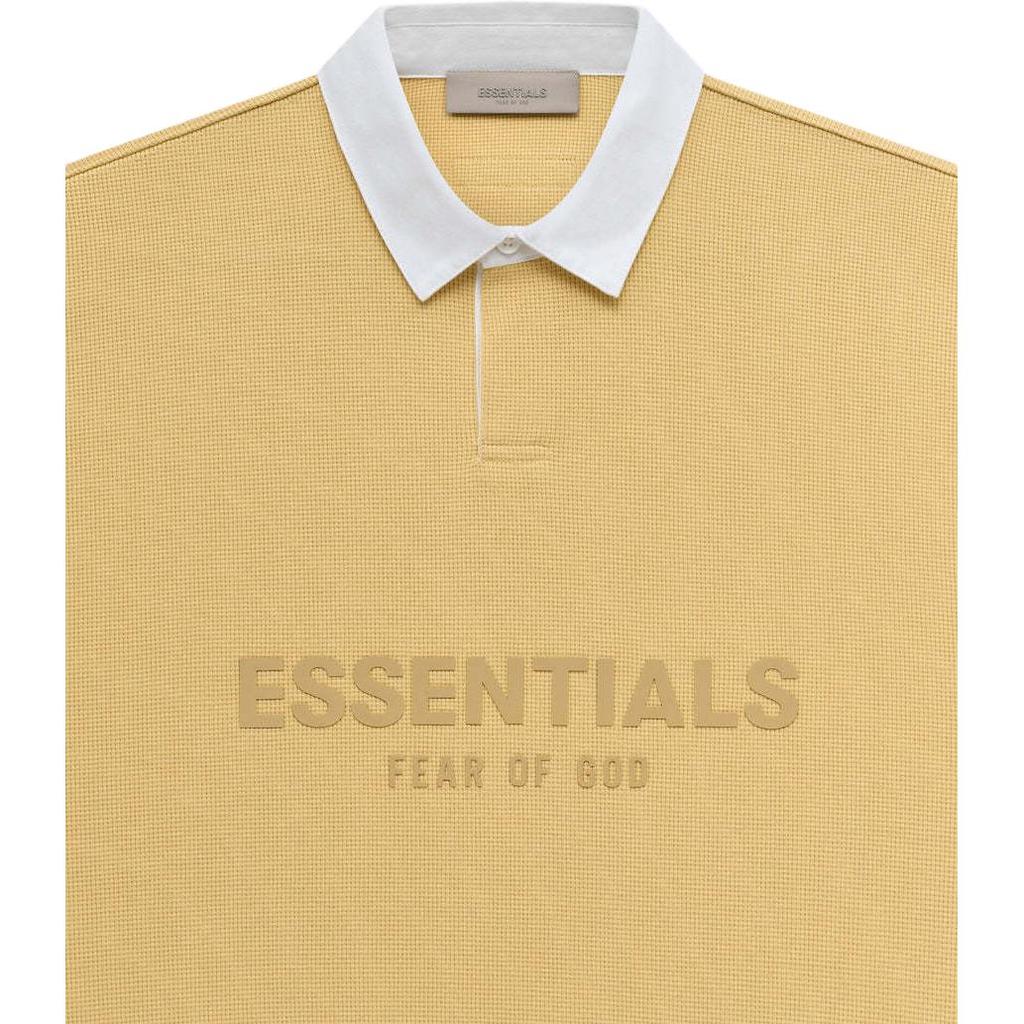 Fear of God Essentials SS23 Waffel Henley Rugby Logo Print Langarm Polo Herren Tops Light-Tuscan FOG-SS23-057