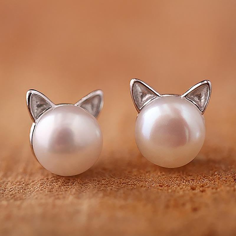 Fashionable Cute Cat Earrings