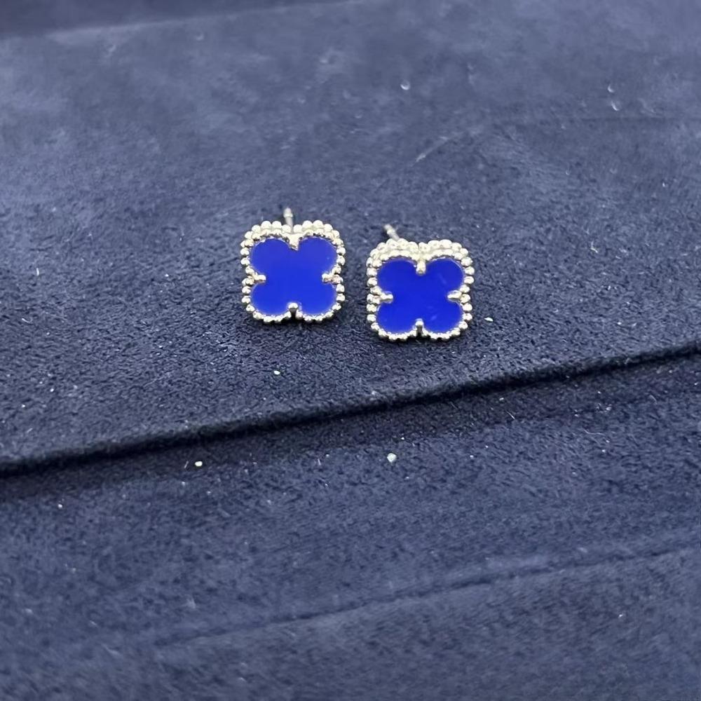 Luxury Four-leaf Clover Stud Earrings - Unique Stylish Exquisite Petite and Minimalist Earrings 0.9cm