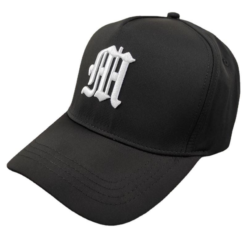 New high-top five-piece baseball cap, solid color men's hat in summer, and one white hat for women in summer.