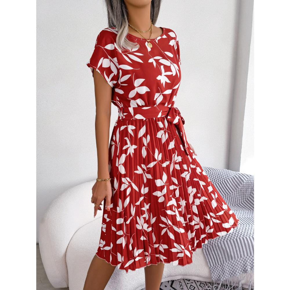 Ins Spring and Summer Casual Short Sleeved Pleated Dress Women's Fashion Versatile Trendy Commuting