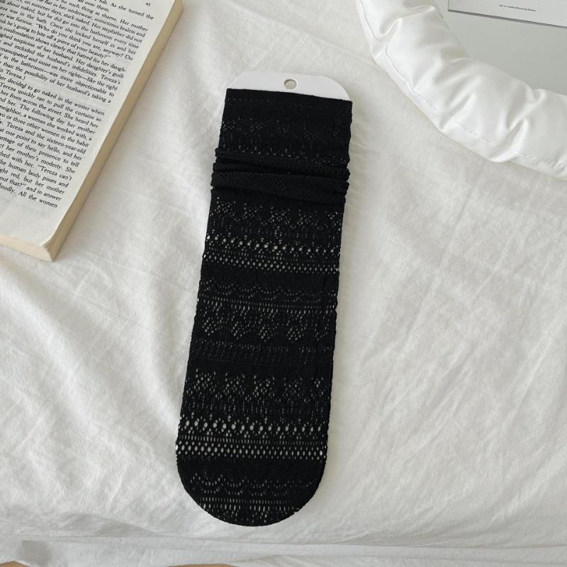 

Женские тонкие весенне-летние новые однотонные сетчатые носки-гольфы с волновым кружевом и ажурным узором 1 pair чёрный