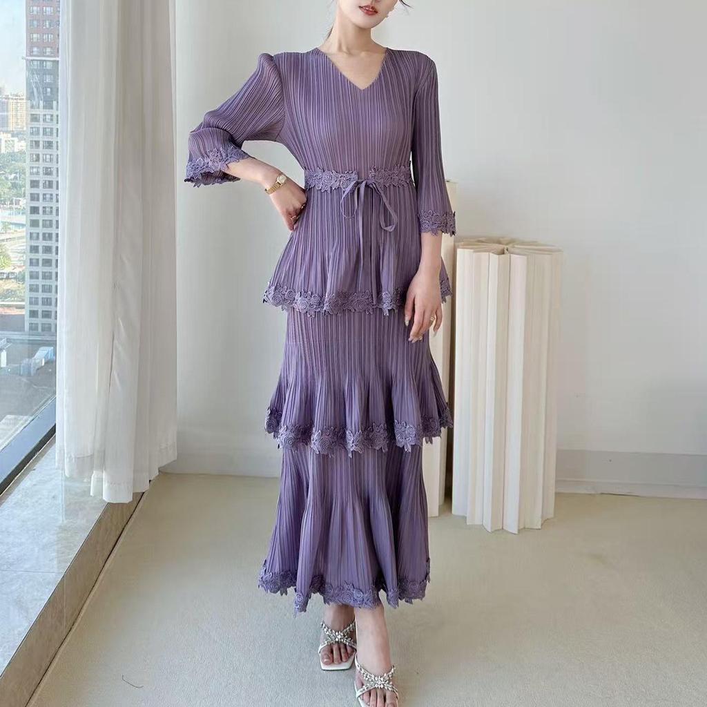 Miyake 2026 High-End V-Neck Tie-Up Layered Midi Dress