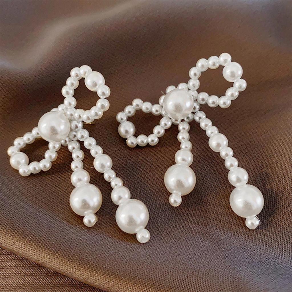 Fashionable Imitation Pearls Ear Clips Exquisite Pearls Beaded Bowknot Dangle Ear Studs for Daily Wear Dates Parties