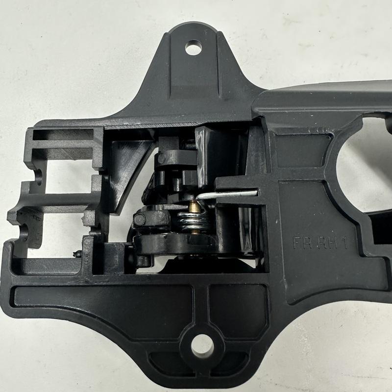 Front Left Right Inner Door Handle 82620-2L000 82610-2L000 826202L000 826102L000 For Hyundai I30 2009 I30CW 2007-2012