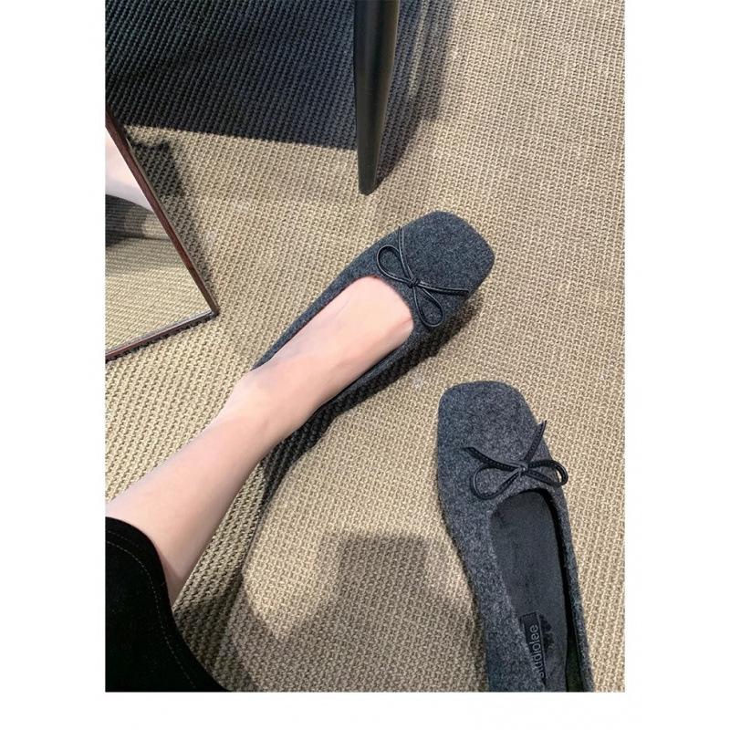 

Versatile bow woolen plush warm shallow mouth ballet single shoes women s autumn and winter 40 сірий колір