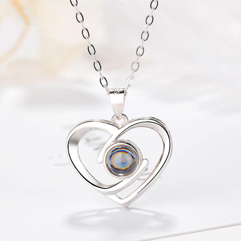 Colier cu Proiecție în Formă de Inimă Lanț Claviculă 100 de Limbi