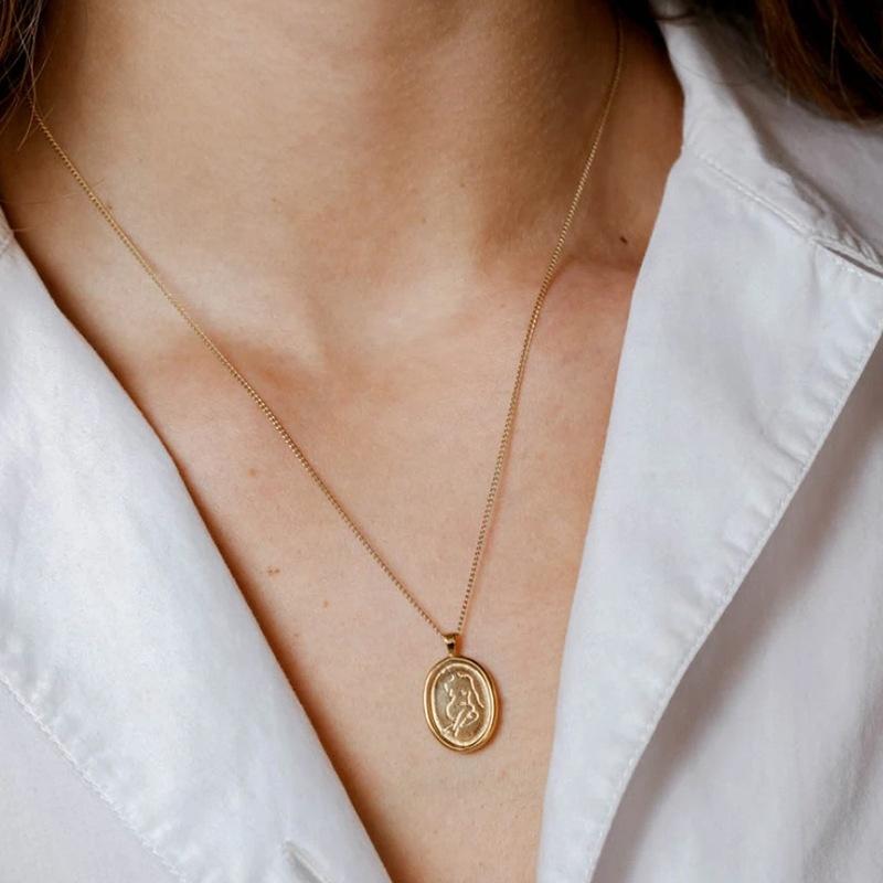 Ins Trendy French Style Women Sweater Chain Jewelry Necklaces Stainless Steel Body Sketch Square Pendant Necklace