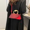 Individuelle Modische Unregelmäßige Klappe Krokodilmuster 2024 Trendige Kleine Quadratische Crossbody Tragetasche für Damen