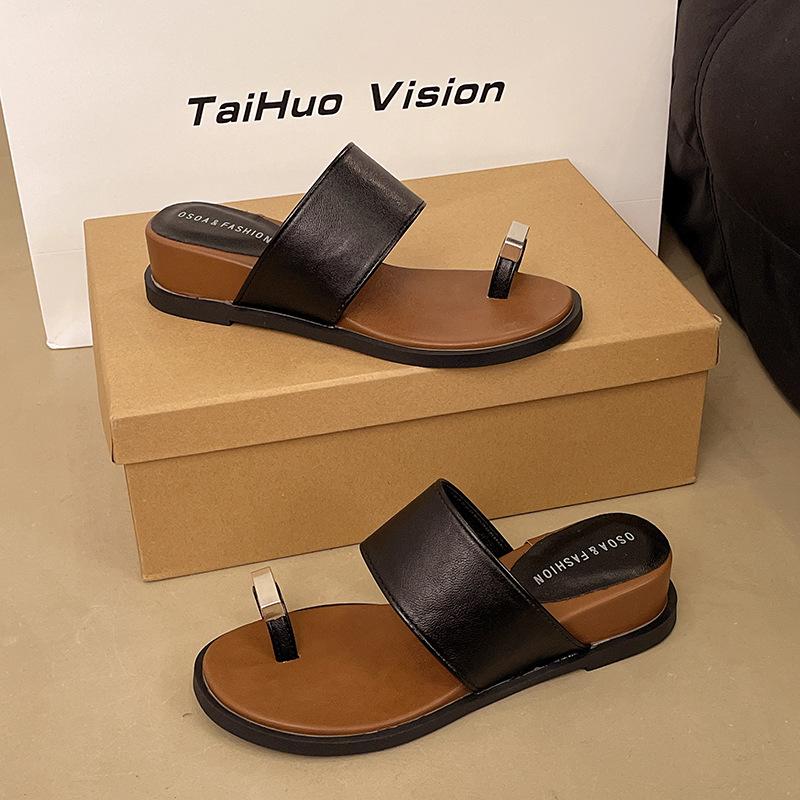 

Slippers women s summer wear new fashion rhinestone word flat bottom beach cool slippers women 40 чёрный