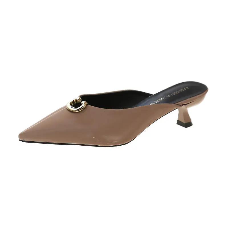 Women's Slippers and Ladies Sandals Pointed Toe Shoes Outside Slides Elegant Fashionable Wholesale Casual New Collection Fashion