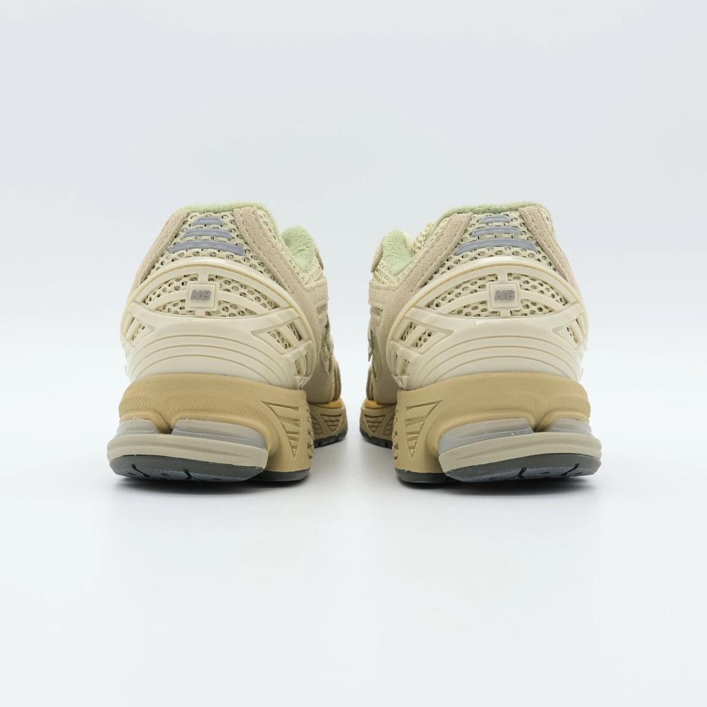 M1906RAU AURALEE New Balance 1906R Beige (Men's)