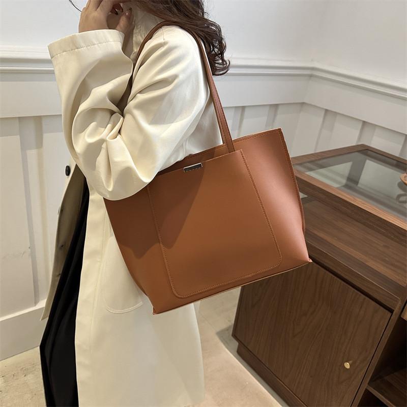 Retro Commuter Stylish Shoulder Bag With Double Straps Perfect For Outings Casual