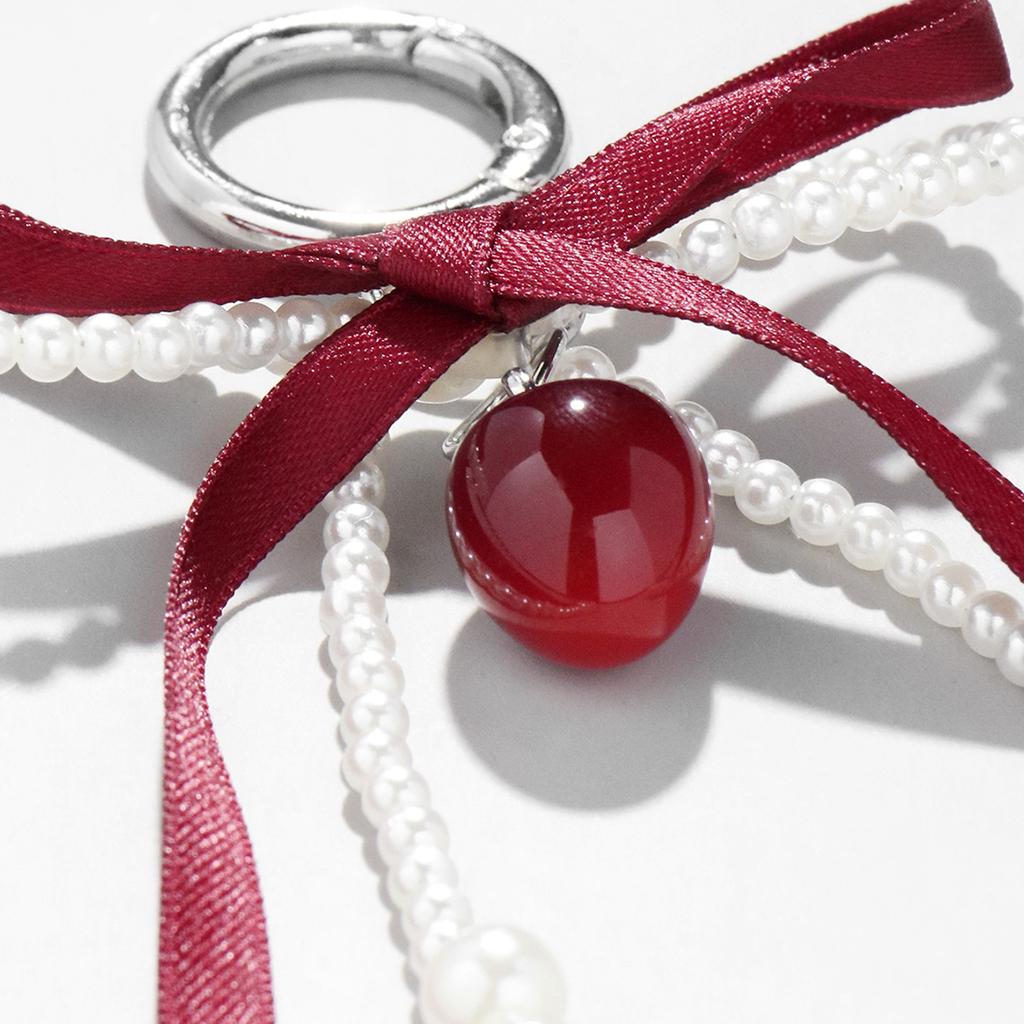 Weinrote Schleife Kirschanhänger Schlüsselanhänger Damen Süße Weiße Perle Schleife Rucksack Schlüsselring Schmuck Taschen Dekoration Freundschaftsgeschenke