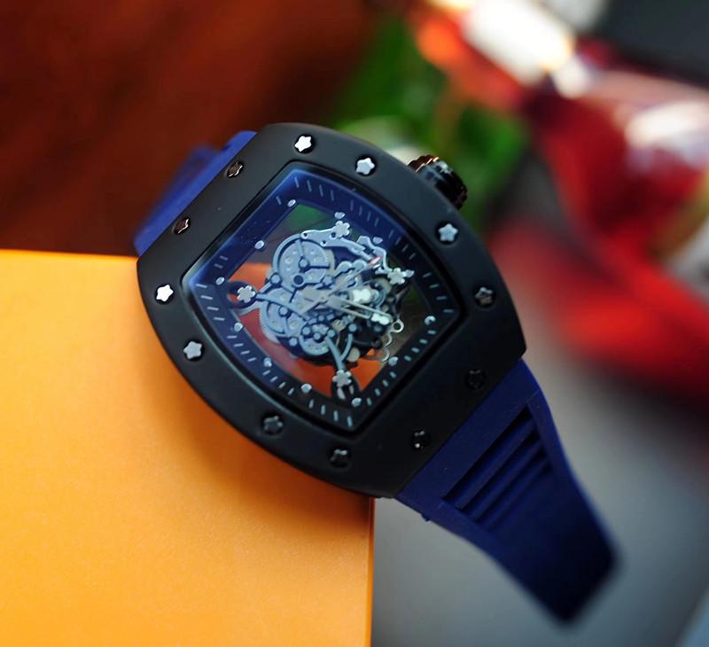 Wangr Unisex Transparent Hollow-out Wristwatch