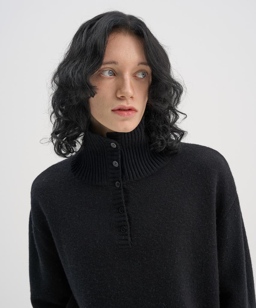 TRIP LE SENS Wool High-Neck Button Knit_Black