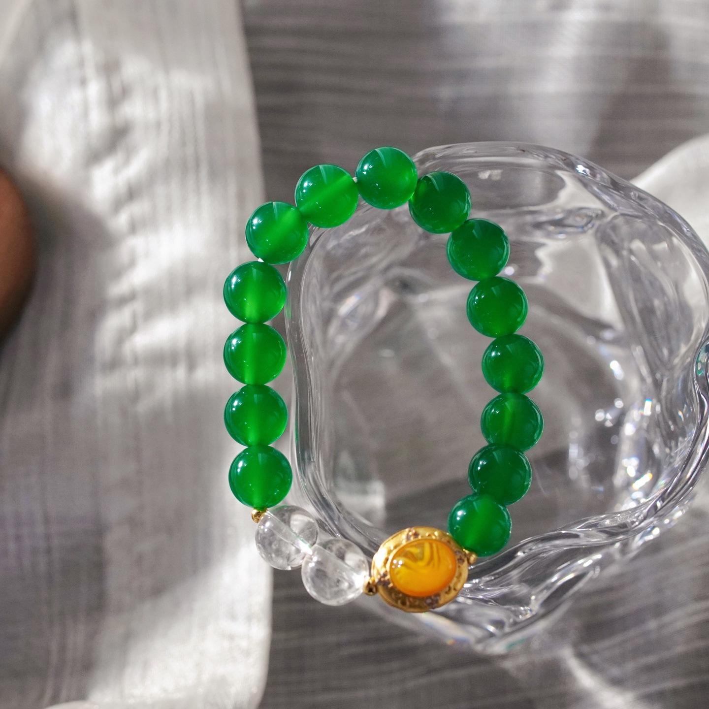 10Mm High Quality Ice Transparent Emperor Green Natural Chalcedony White Crystal Bracelet Bracelet.