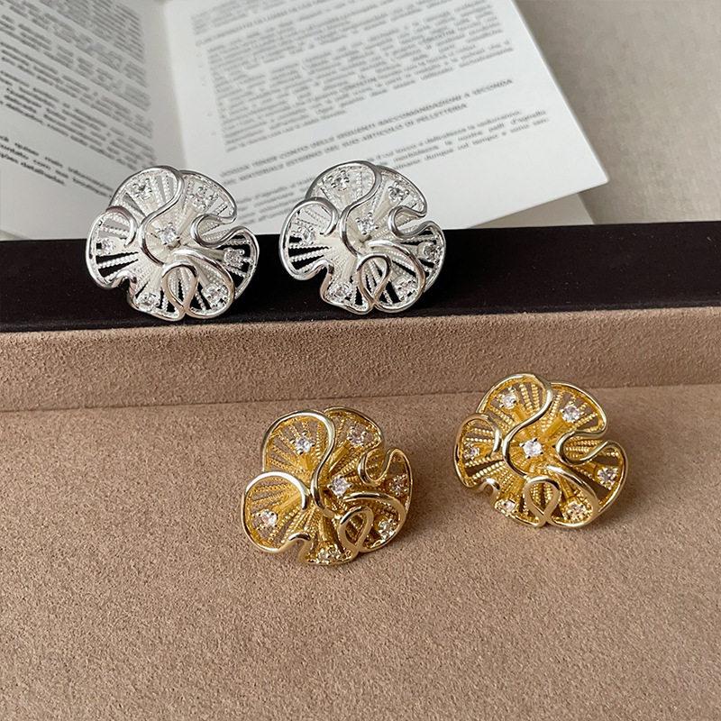 S925 silver needle French delicate lace pleated empty flower stud earrings niche personality trend commuter earrings earrings